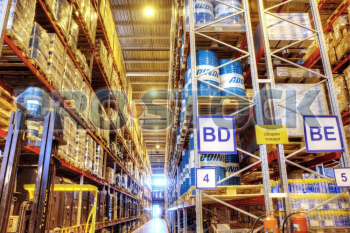 Паллетные стеллажи для логистических центров и складских хозяйств