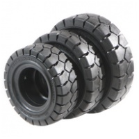 Шины цельнолитые