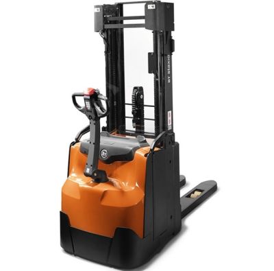 Электроштабелер 1,5 тонны на 5,4 м Toyota BT SWE145