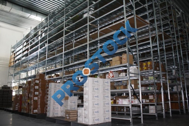 Мезонин на базе полочного стеллажа